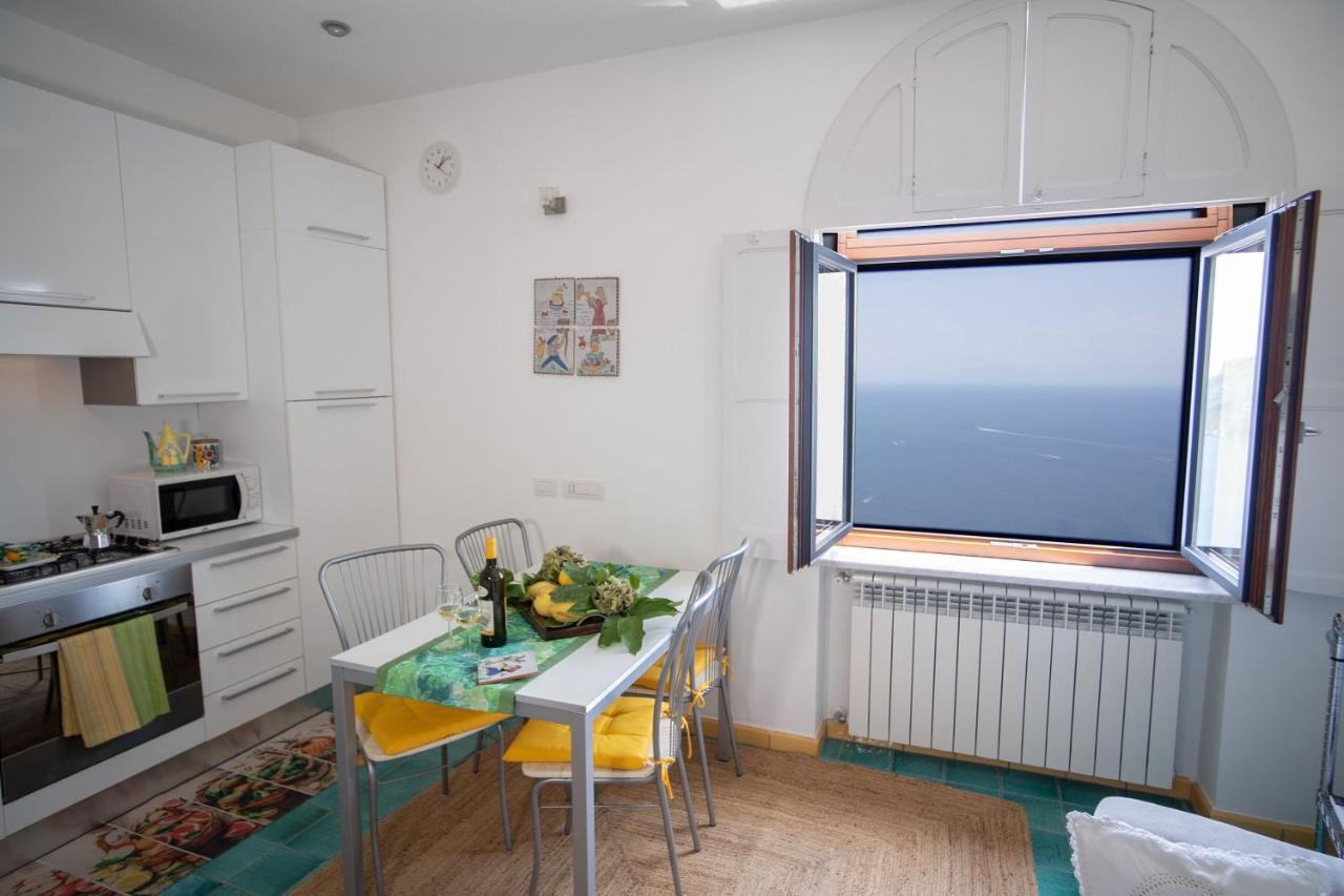 Casa Bianca: Delightful Apartment In Равело Екстериор снимка